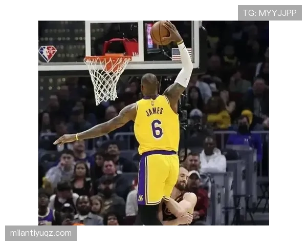 伦纳德挡拆制造错位拉开防守压制对手效率显著提升