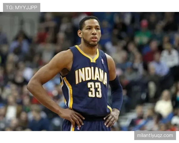 格兰杰无球跑动效率提升，改变步行者侧翼进攻结构